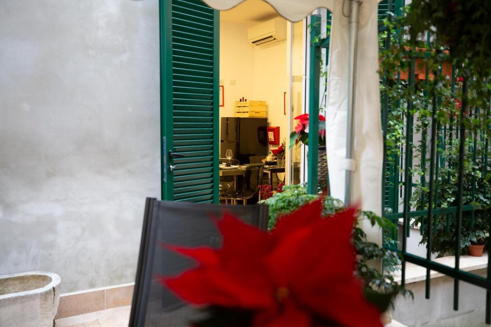 Flatinrome Trastevere Deluxe Rooms - Green Patio Exteriör bild