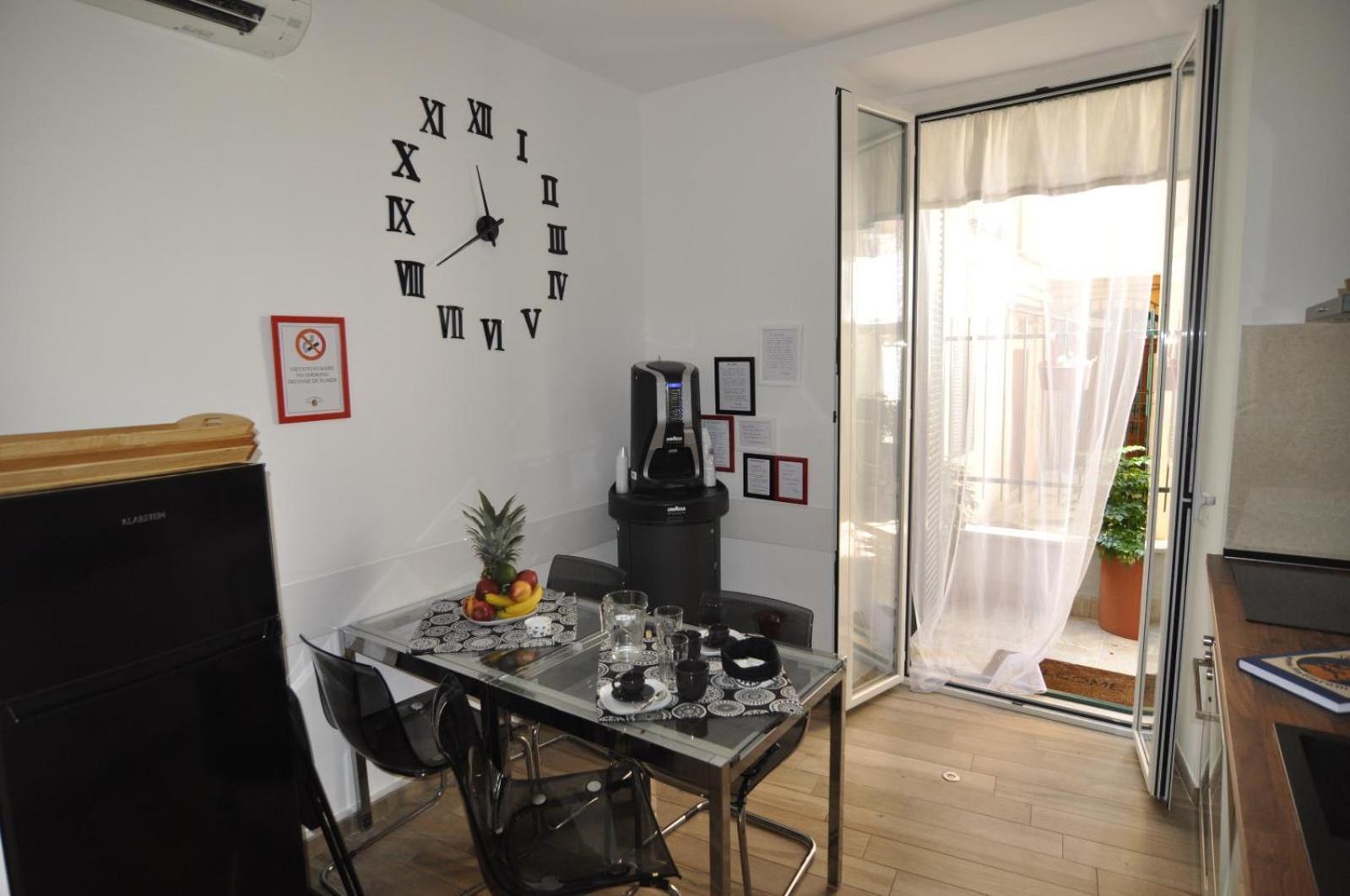 Flatinrome Trastevere Deluxe Rooms - Green Patio Exteriör bild