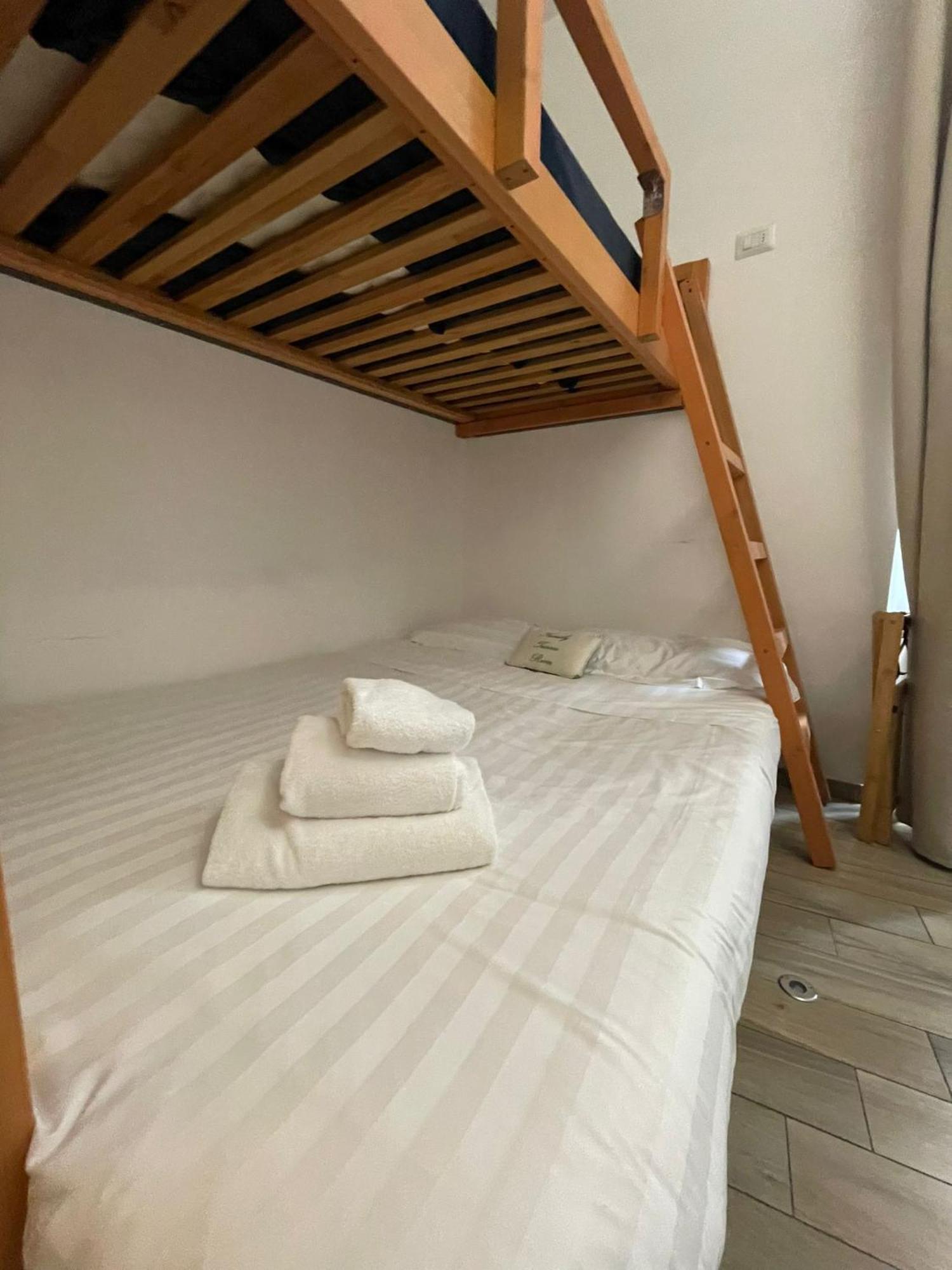 Flatinrome Trastevere Deluxe Rooms - Green Patio Exteriör bild